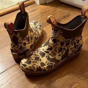 Xtratuf ankle water boots size 9